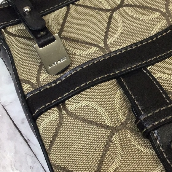 Nine West crossbody bag - Picture 2 of 5